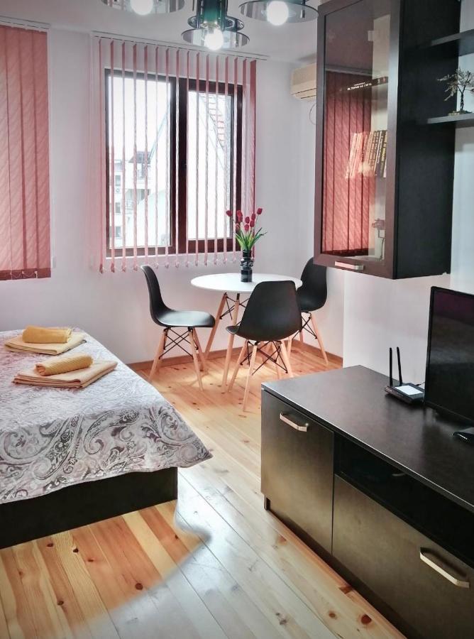 Bright Central Studio For 4 In Burgas Ngoại thất bức ảnh